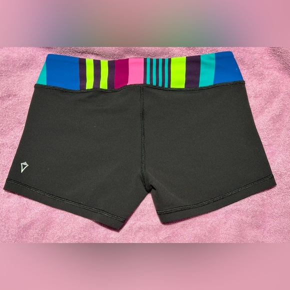 🌟NWOT🌟 Ivivva: Girls Reversible Shorts - Size 14 - Picture 3 of 11